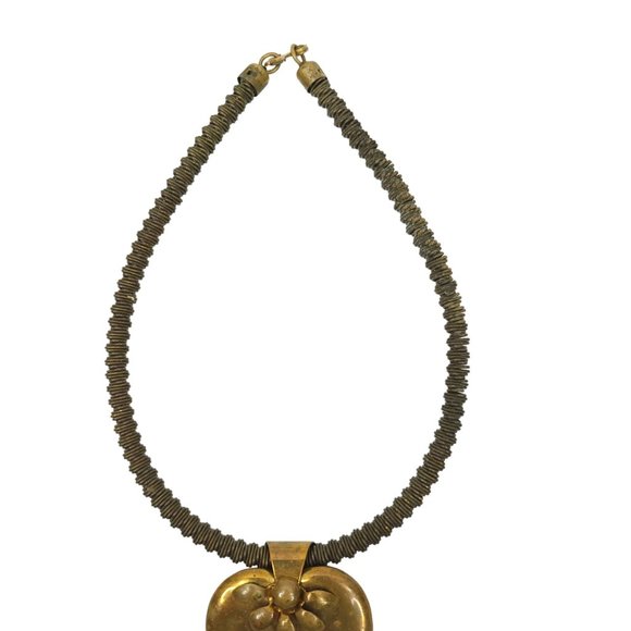 Vintage Choker Necklace Heart Floral ENGRAVED Dorothy Stretchy Boho Hippie Goth - Picture 3 of 14